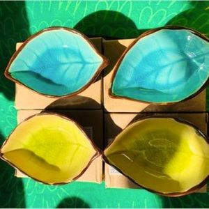 Set of 4 crackle glass small dipping sauce plates